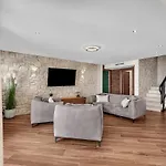 Romeo - Exklusiv Makarska