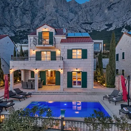 Romeo By Exklusiv * Makarska