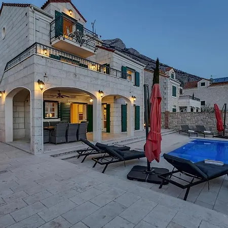 Romeo - Exklusiv Вілла Макарська